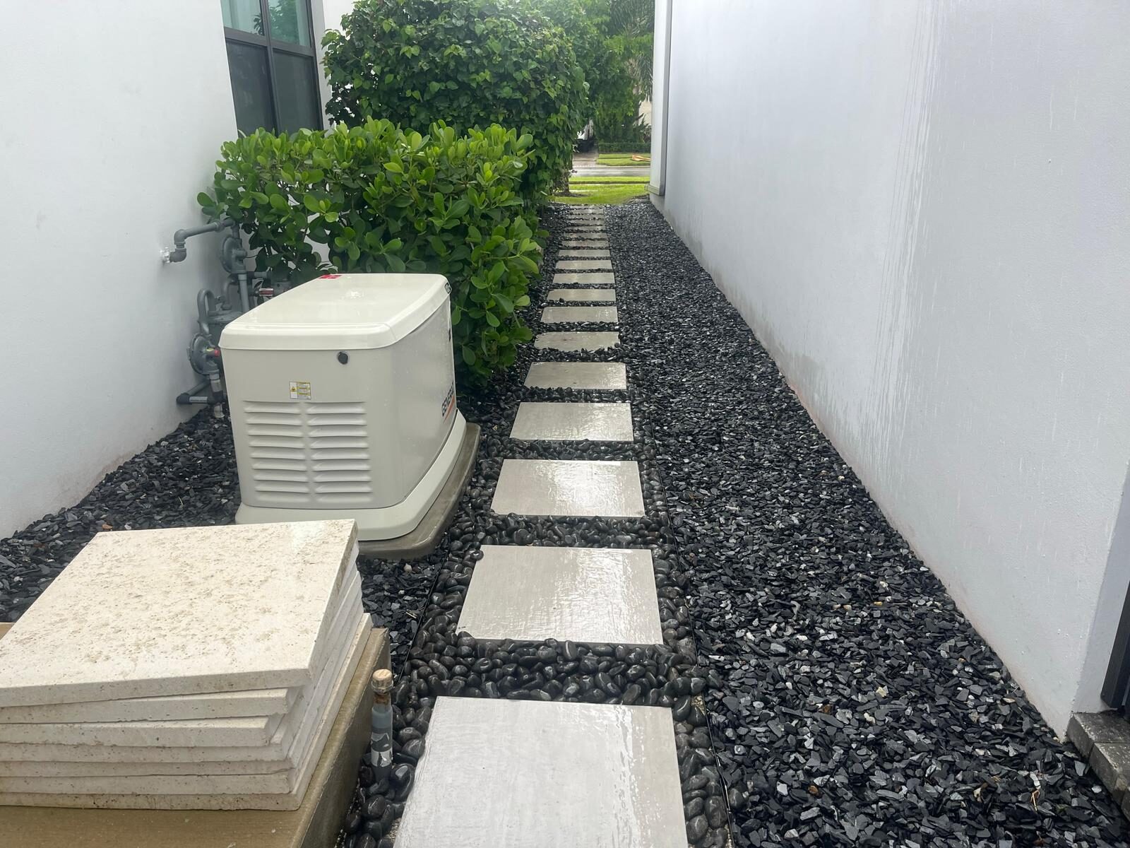 Residential courtyard and pool deck by Forben Construction